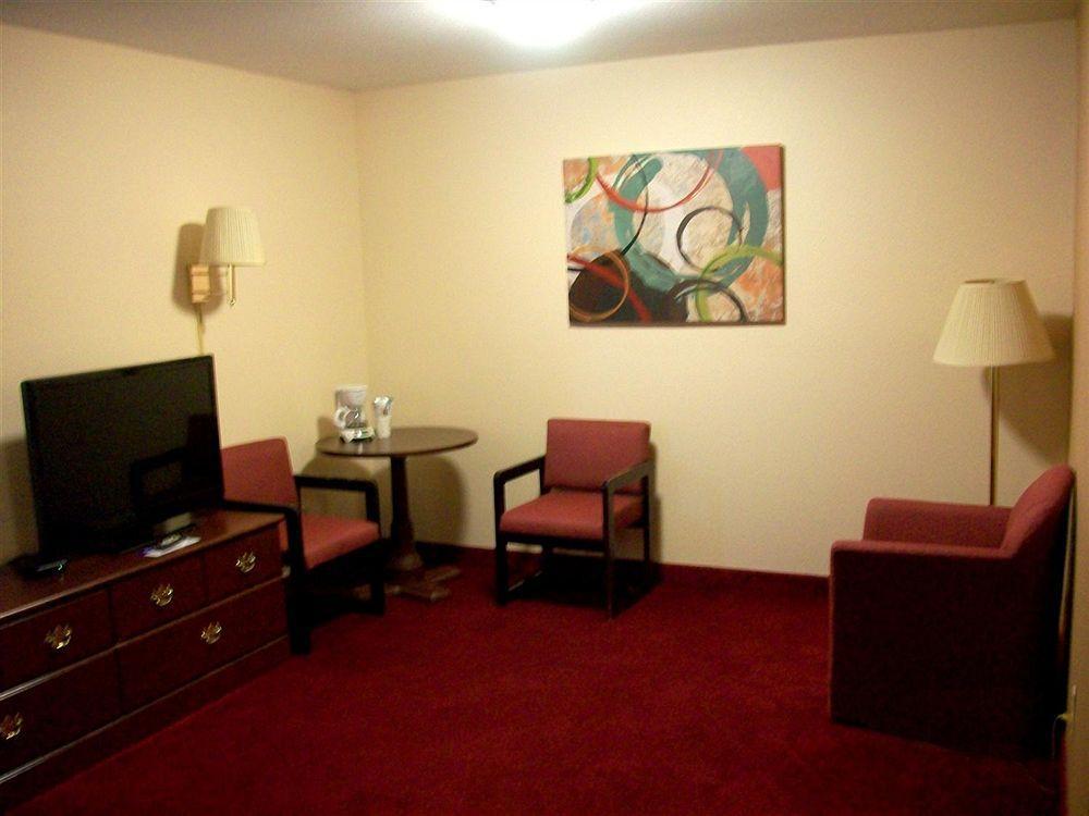 Quality Inn & Suites Brandenburg - Fort Knox Exterior foto