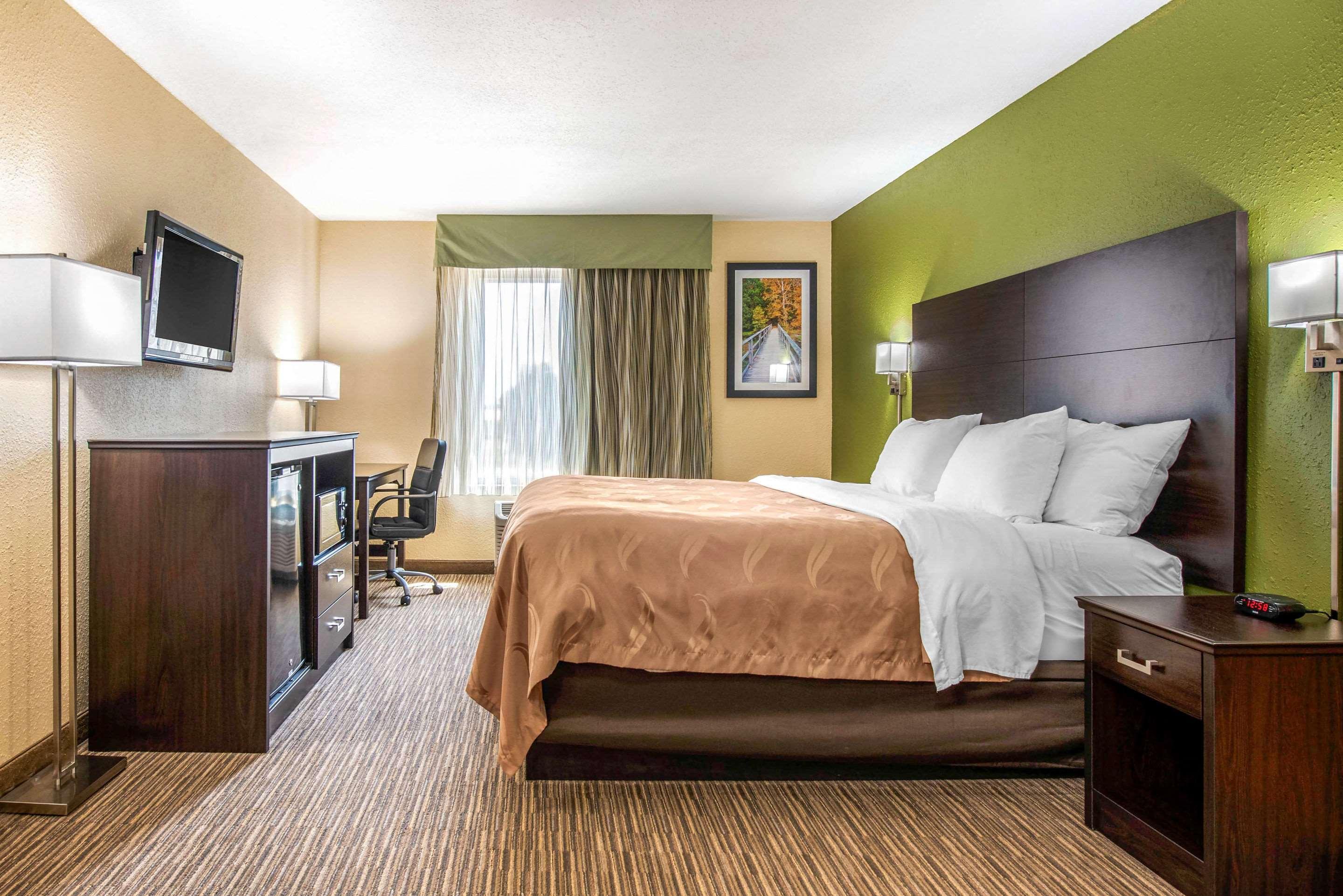 Quality Inn & Suites Brandenburg - Fort Knox Exterior foto