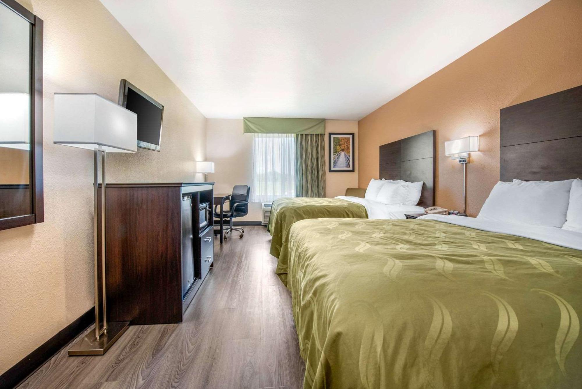 Quality Inn & Suites Brandenburg - Fort Knox Exterior foto