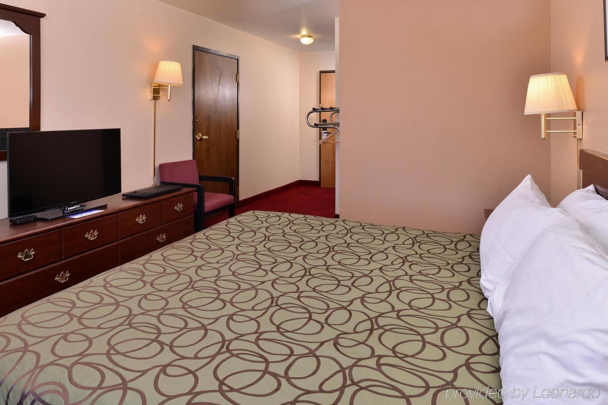 Quality Inn & Suites Brandenburg - Fort Knox Exterior foto