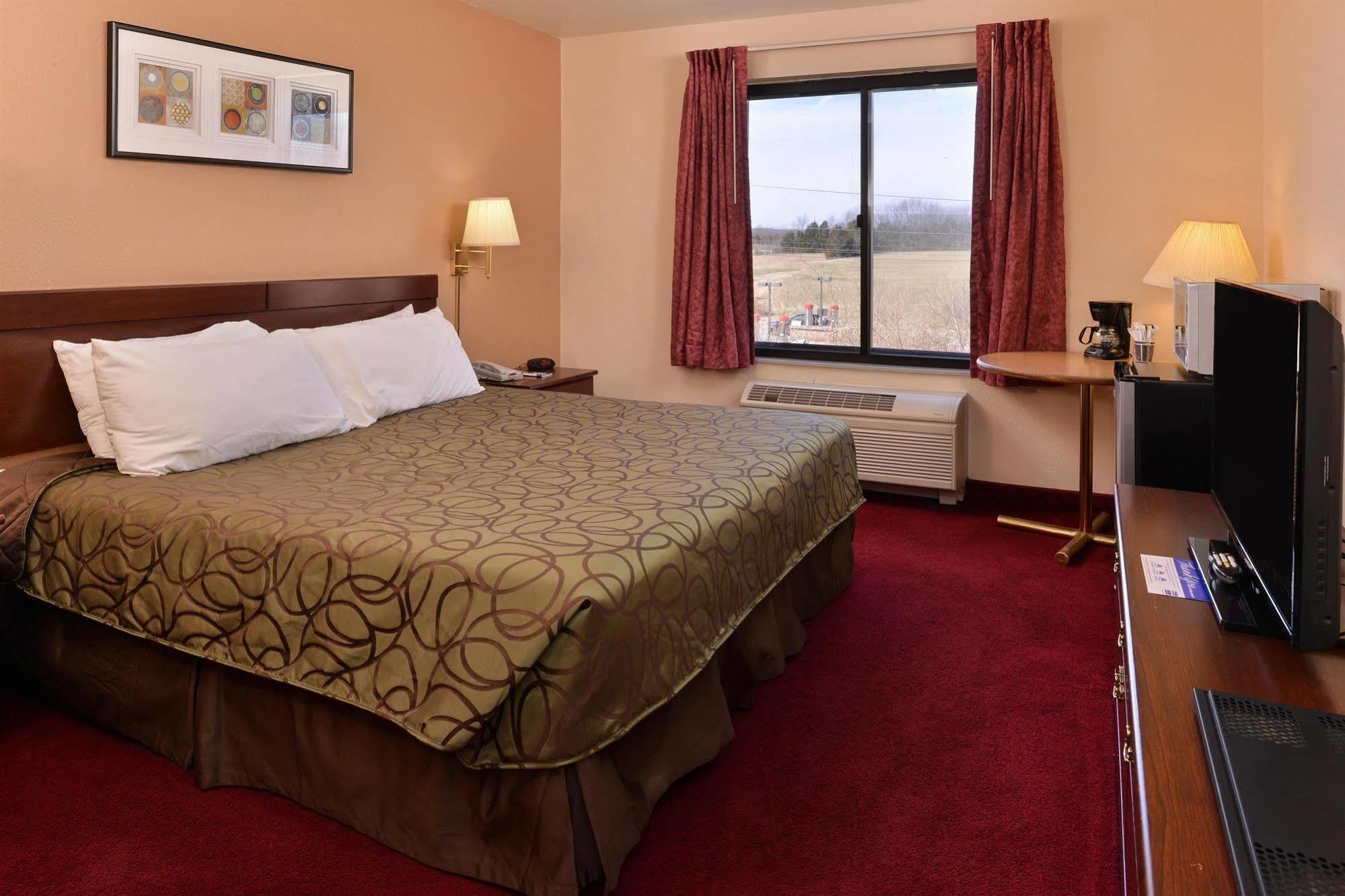 Quality Inn & Suites Brandenburg - Fort Knox Exterior foto