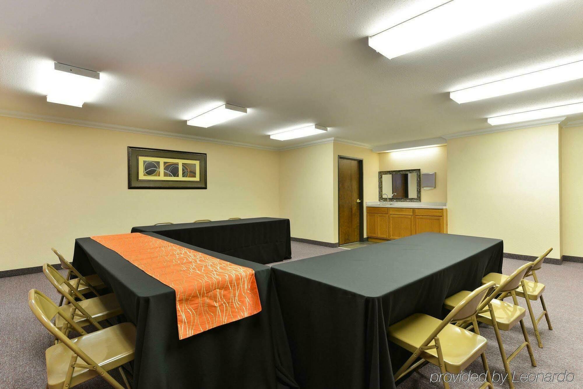 Quality Inn & Suites Brandenburg - Fort Knox Exterior foto